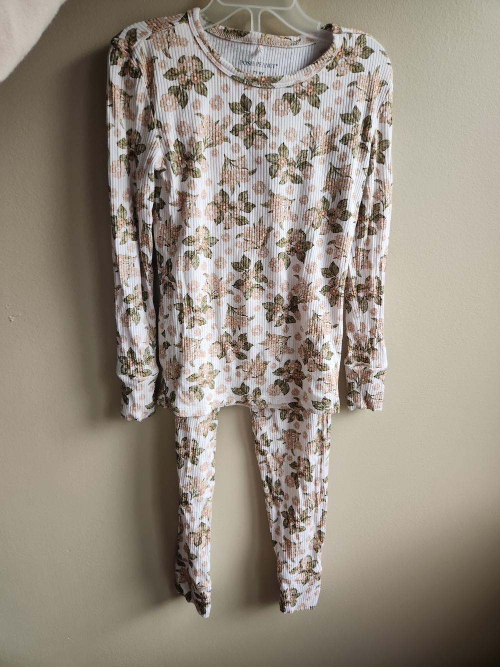 Posh Peanut Floral Ribbed Pajama Set - White, Green, Tan